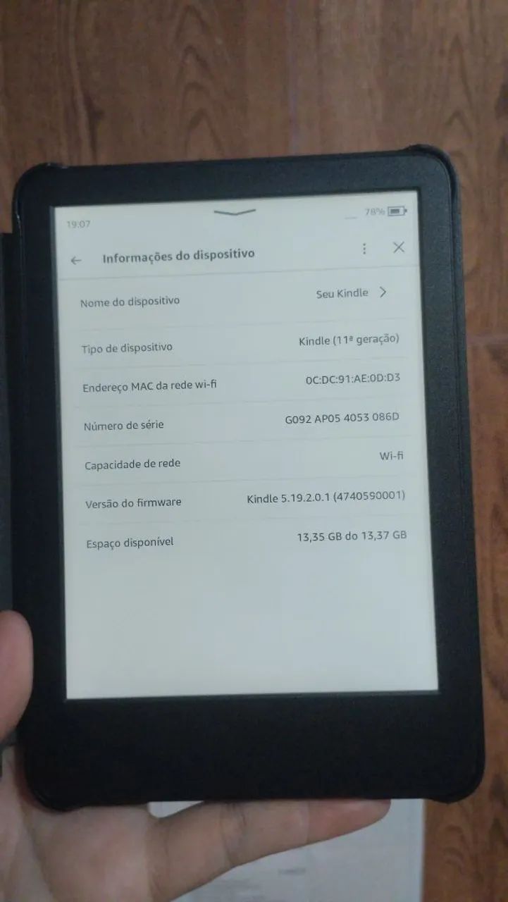 Kindle semi-novo com capa magnética  - Foto 4