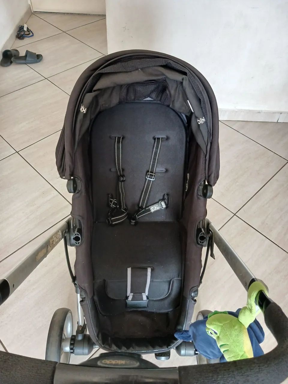 Carrinho de Bebê Kiddo - Vira Moisés - Foto 2