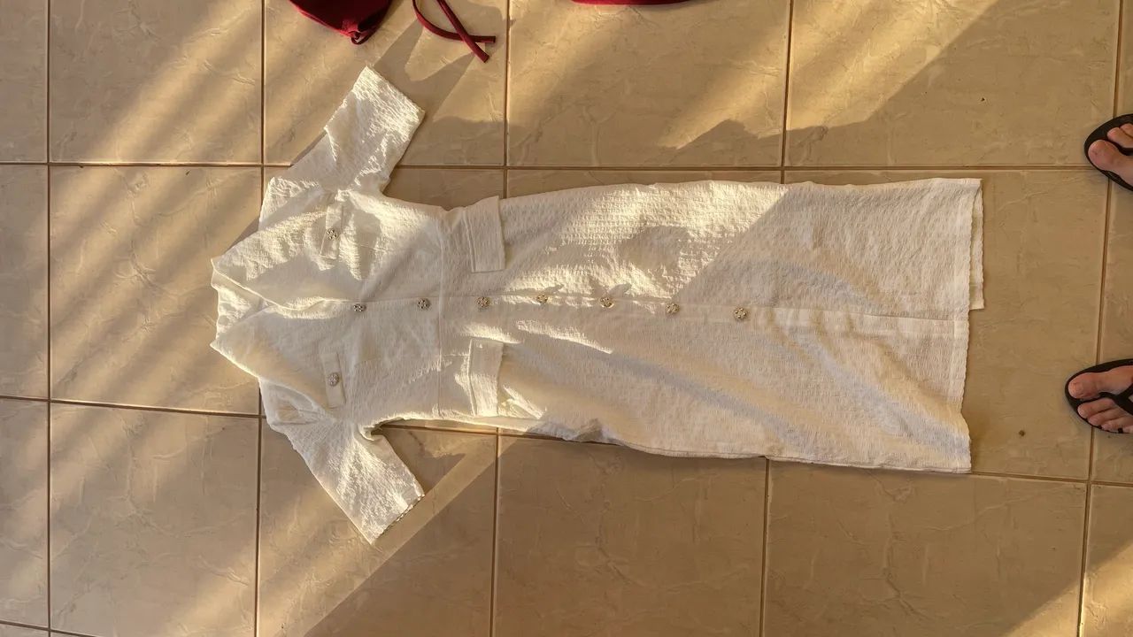 Roupas e calçados seminovos/usados
