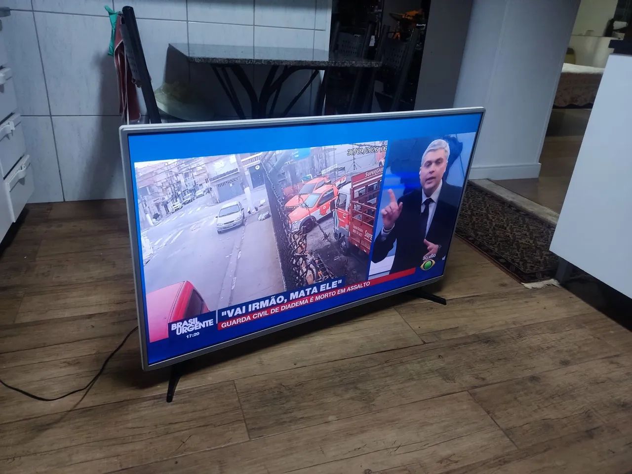 Tv LG 49 polegadas não e smart - Foto 2