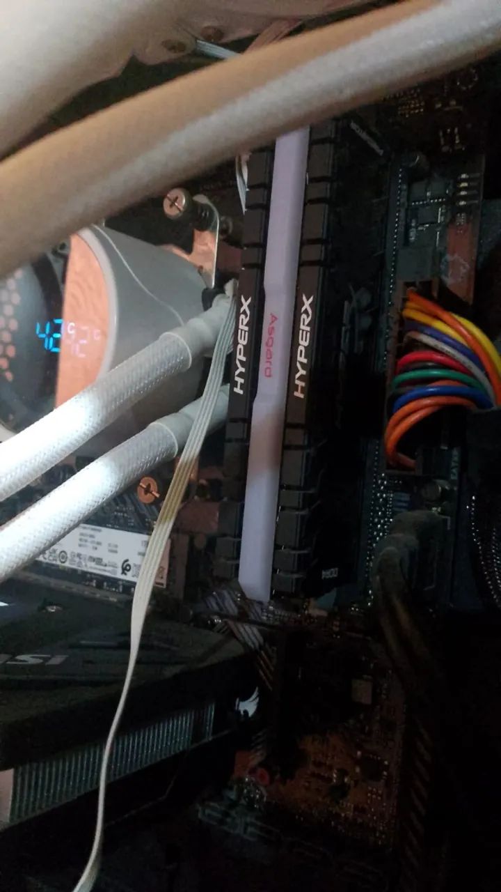 PC Gamer r7 5700x3d RTX 4060 Ti