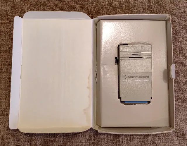 Modem do Computador Commodore 64 "Modem/1200 1670" - Não Testado / No Estado - Foto 5