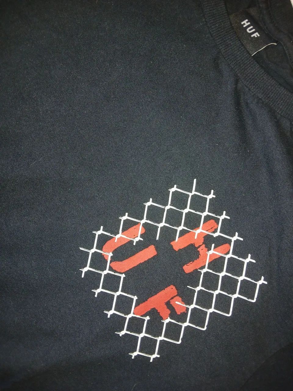 Camiseta HUF (G) - Foto 3