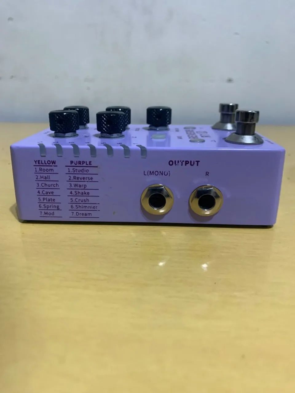 Pedal Mooer Reverb R7 X2 em excelente estado c/ caixa, manual