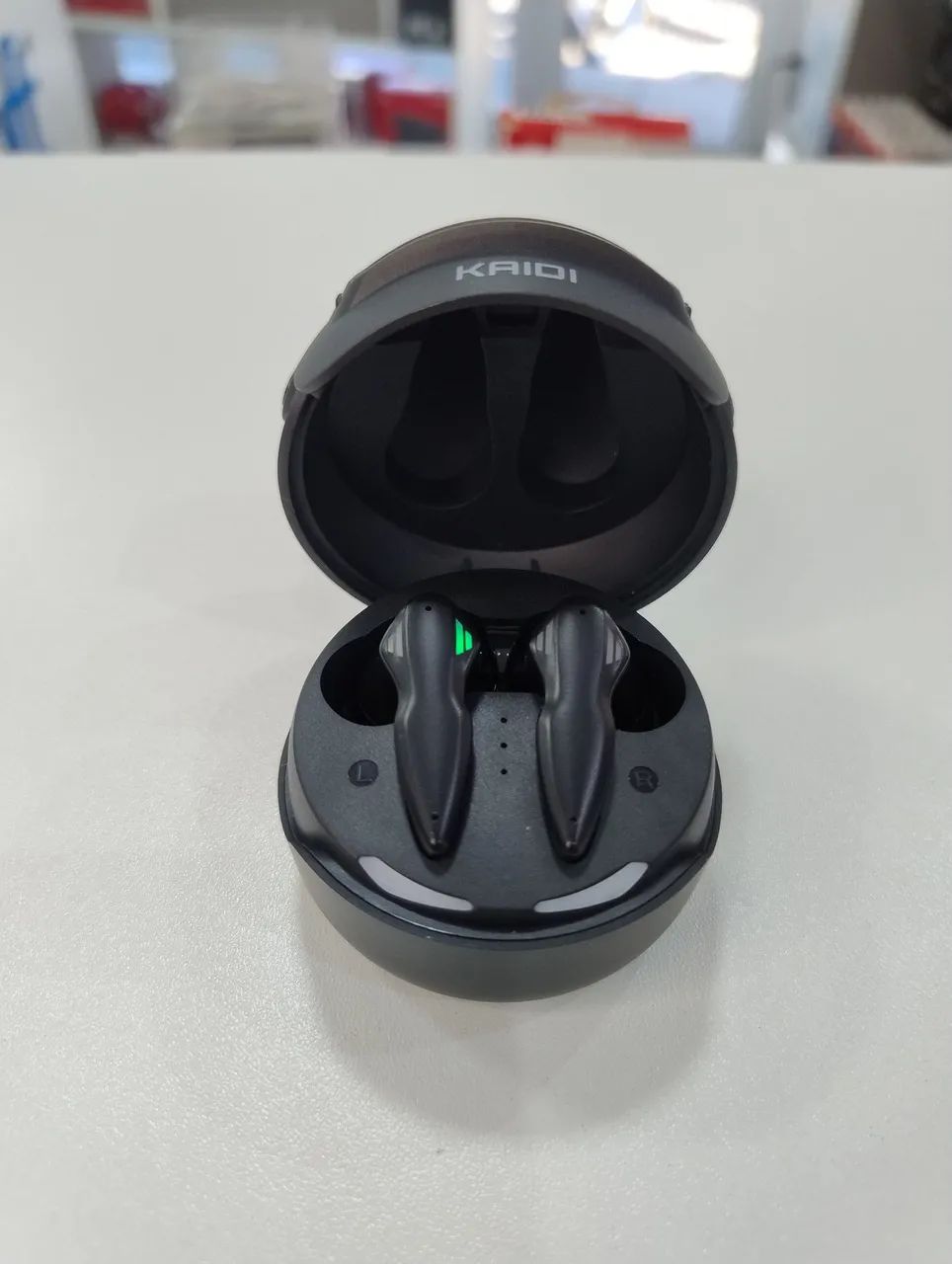 Fone Sem Fio Com Modo Gamer E LED - Foto 4