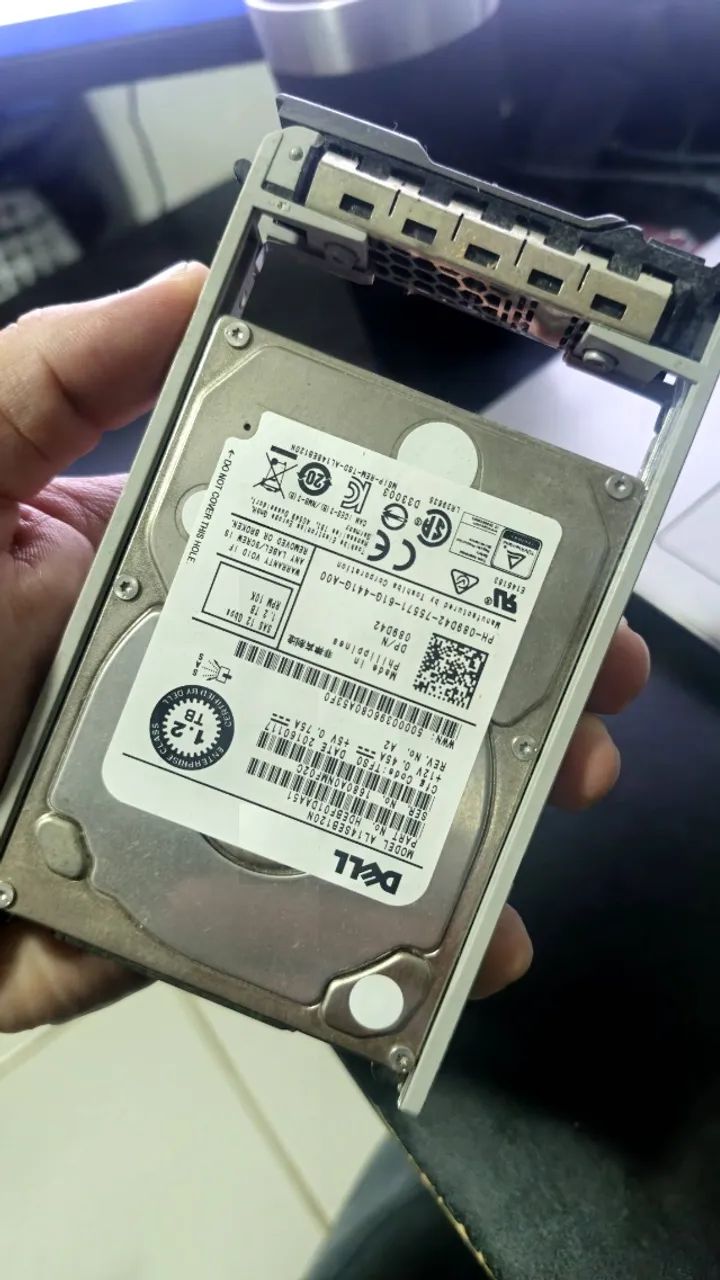 3 - HD SAS 1.2 Tb Dell - Novo- Nunca usado 