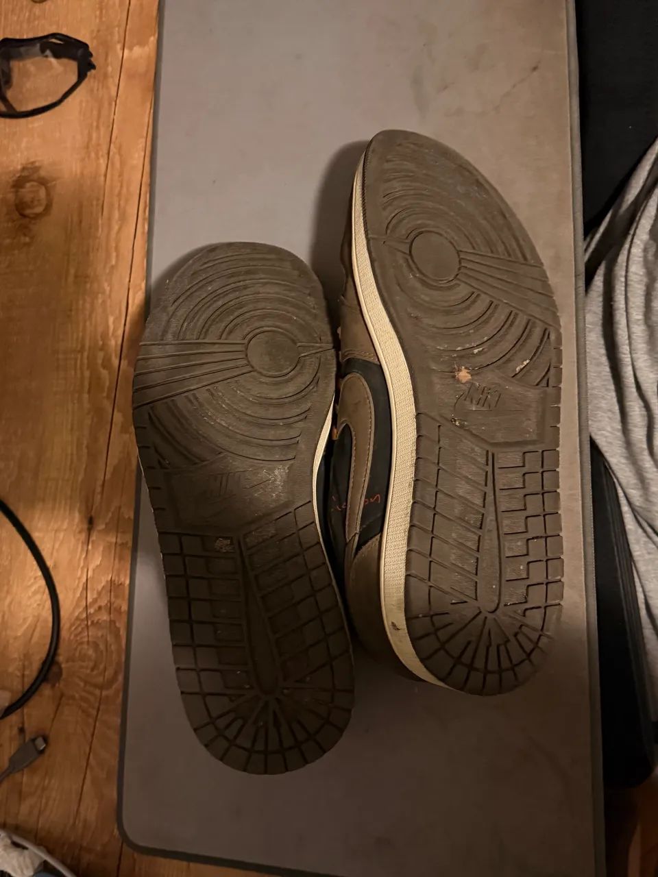 Tênis Nike air Jordan low travis - Foto 4