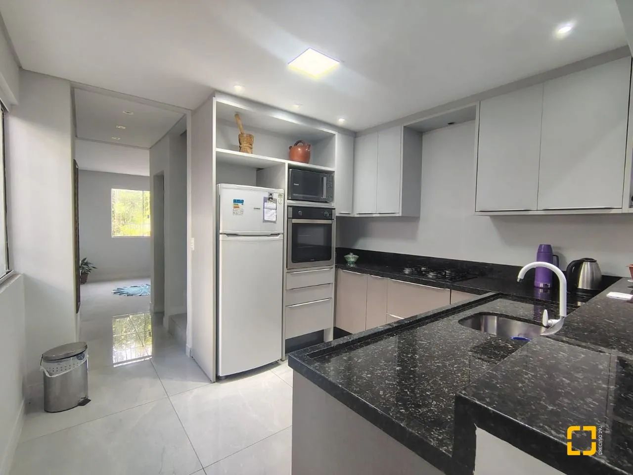 Ampla casa 2 pavimentos - Foto 5