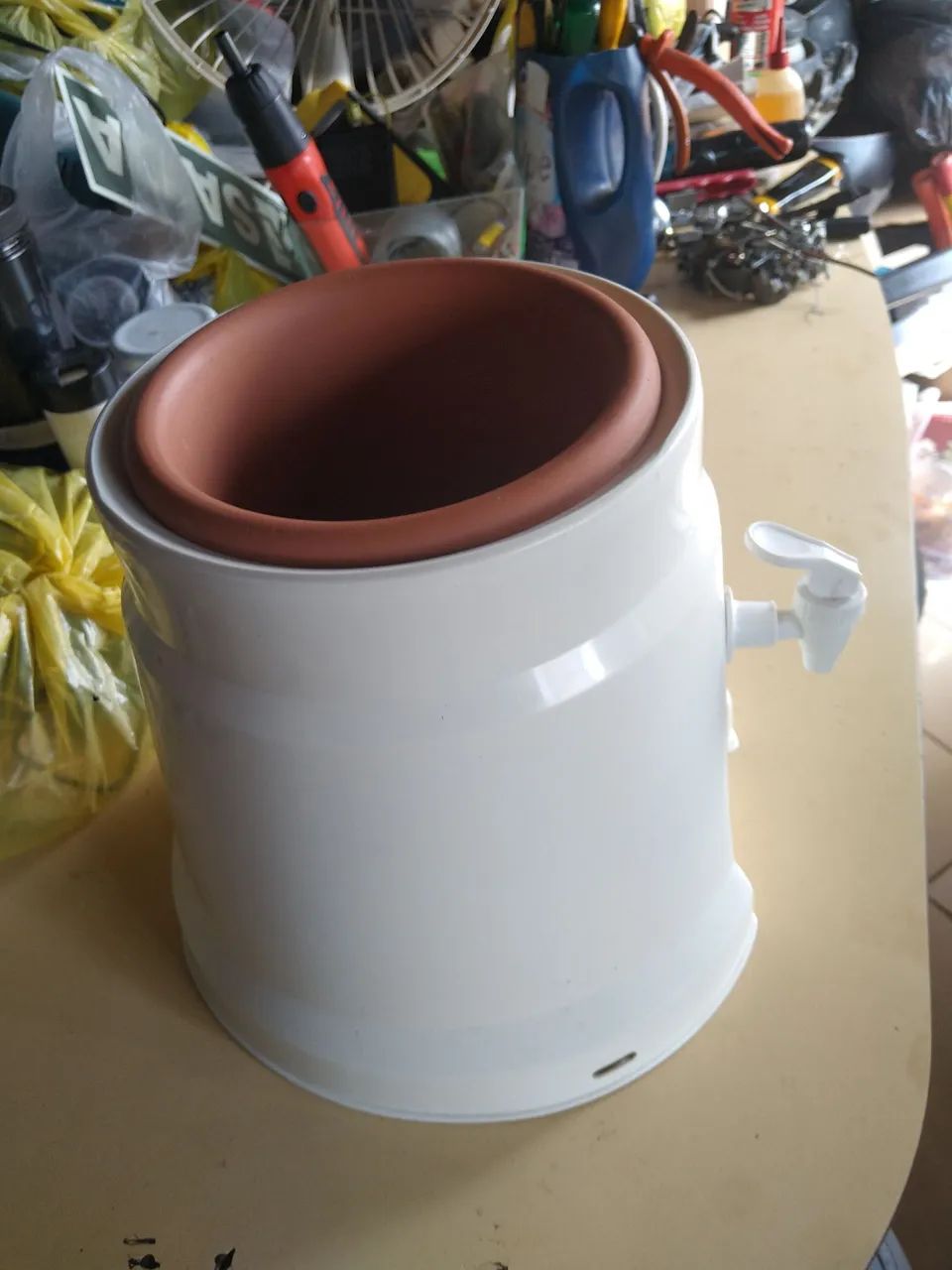 Suporte para galão de água