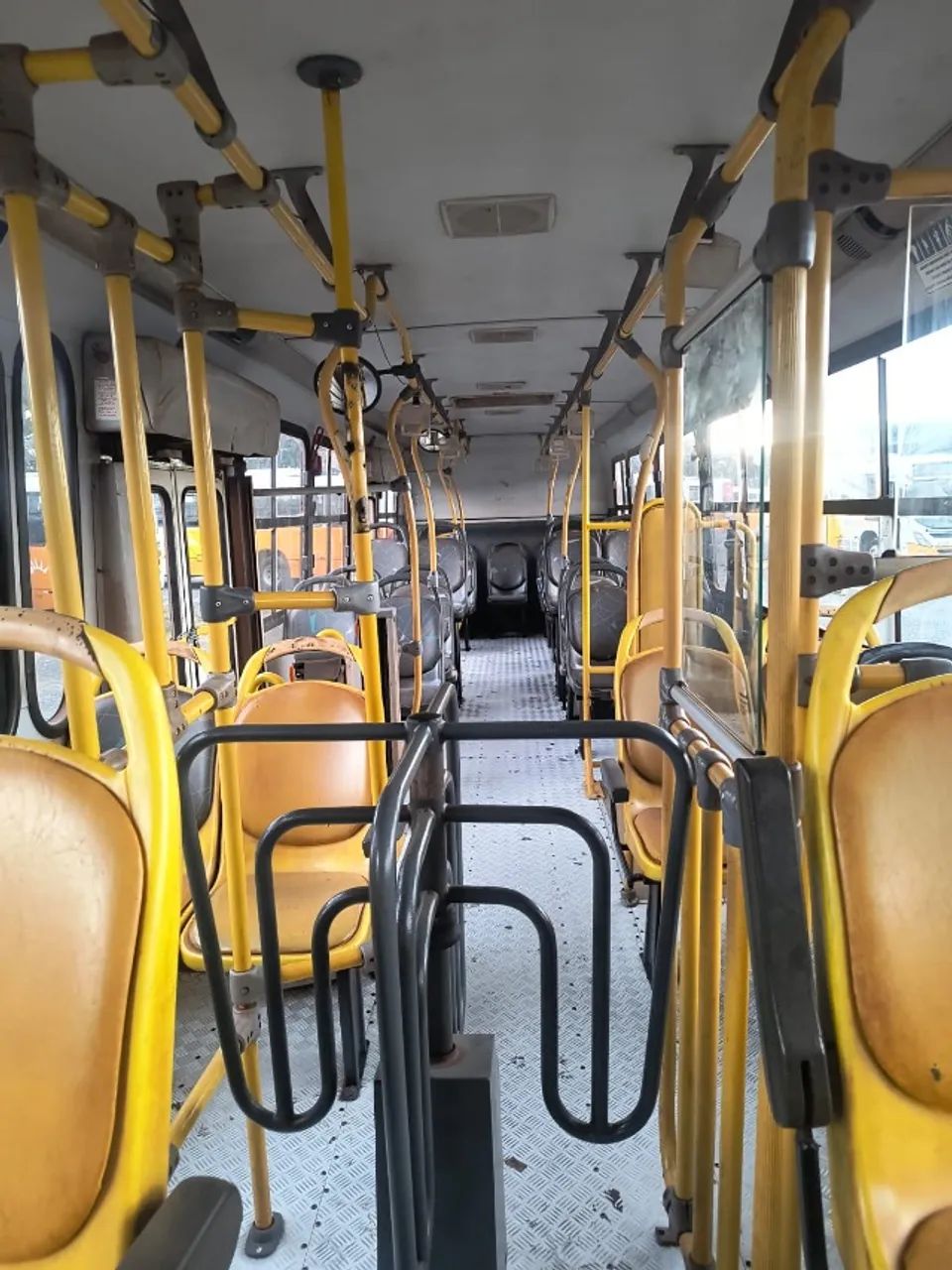 Ônibus PREÇOS PROMOCIONAIS PARA VENDA RÁPIDA OF1722,OF1721,OF1519 e LO916 - Foto 4