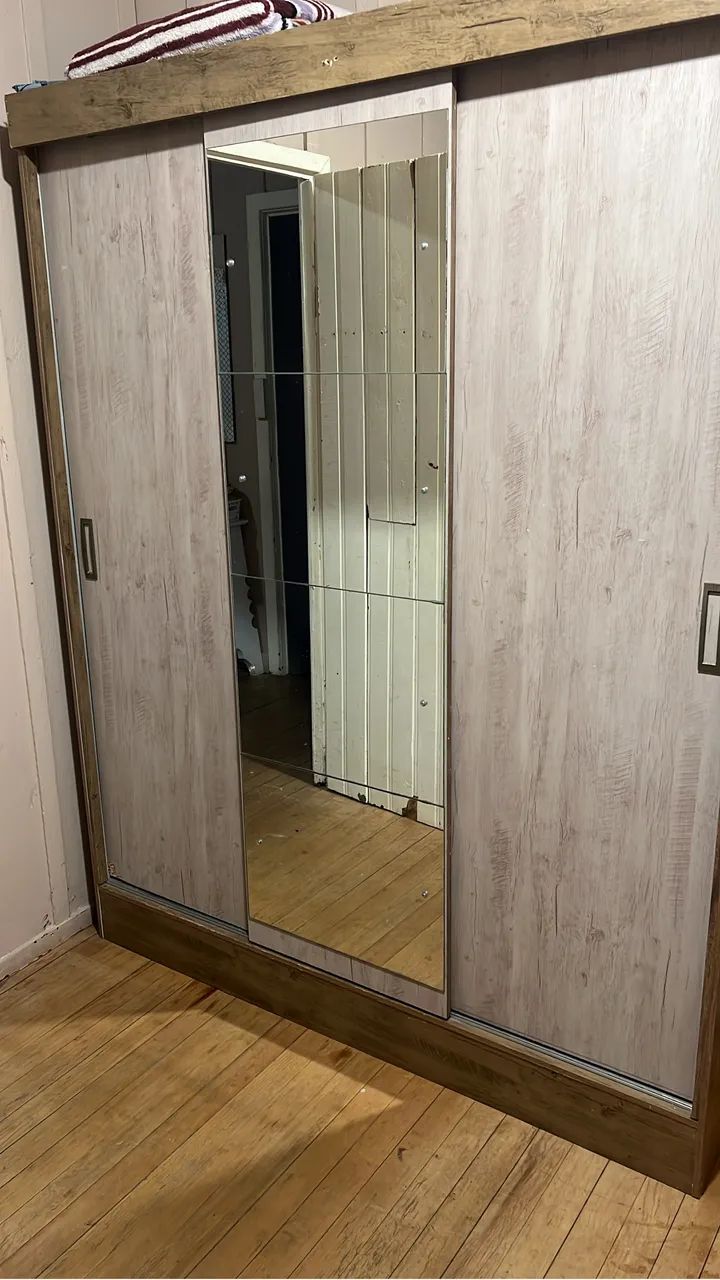 Guarda roupa