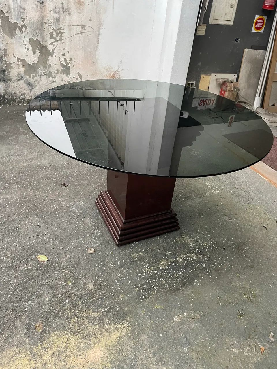Mesa pé madeira com vidro - Foto 2