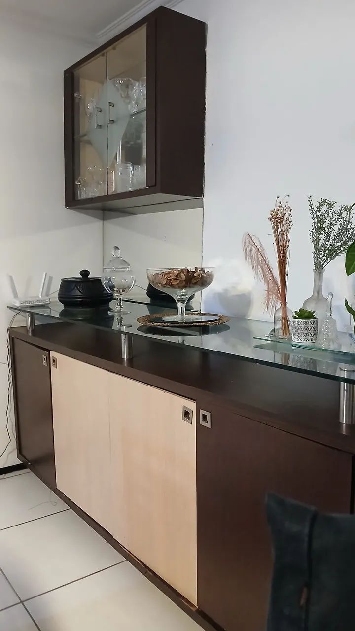 Buffet e cristaleira