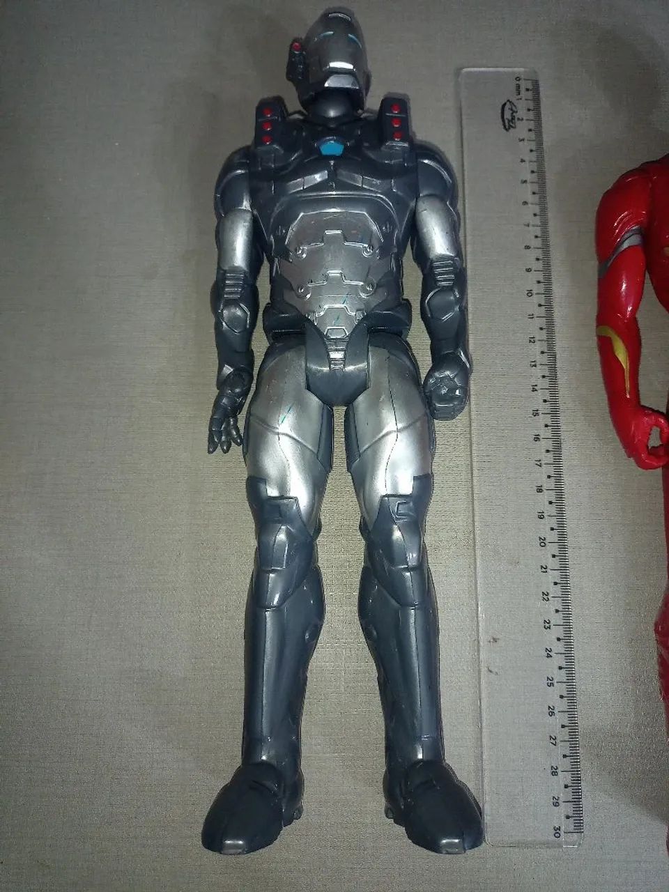 Kit com dois bonecos Homem de Ferro  - Foto 3