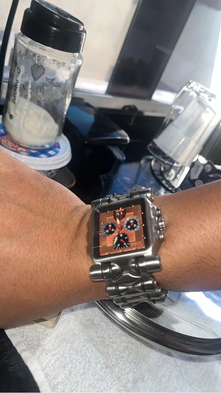 Relógio minute machine 