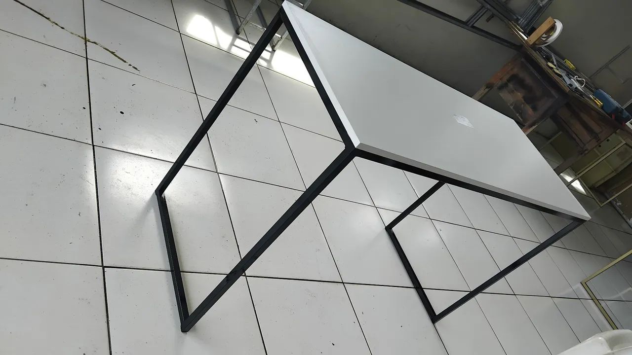 Mesa de estudo - Foto 5