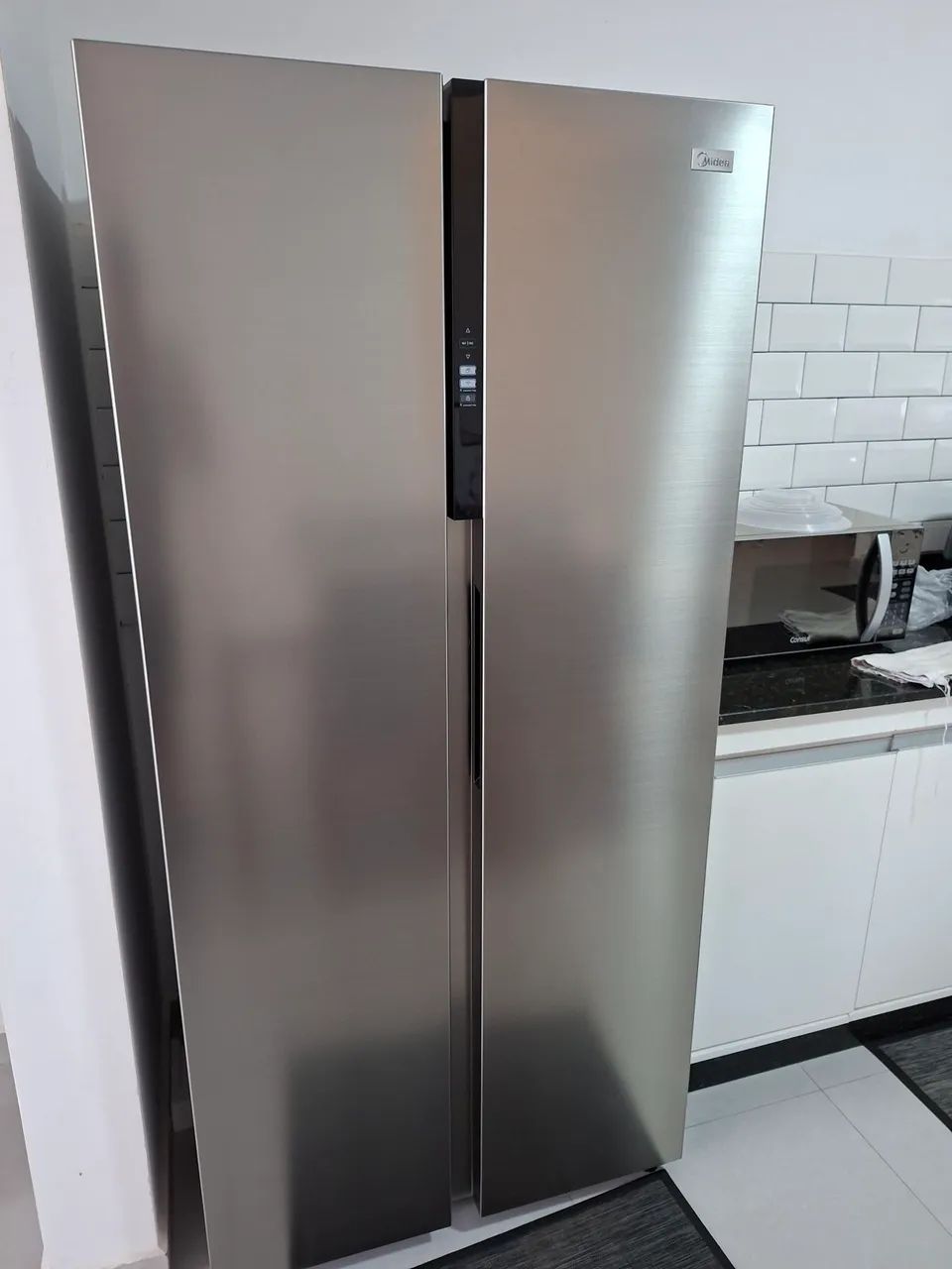 Geladeira side by side semi nova