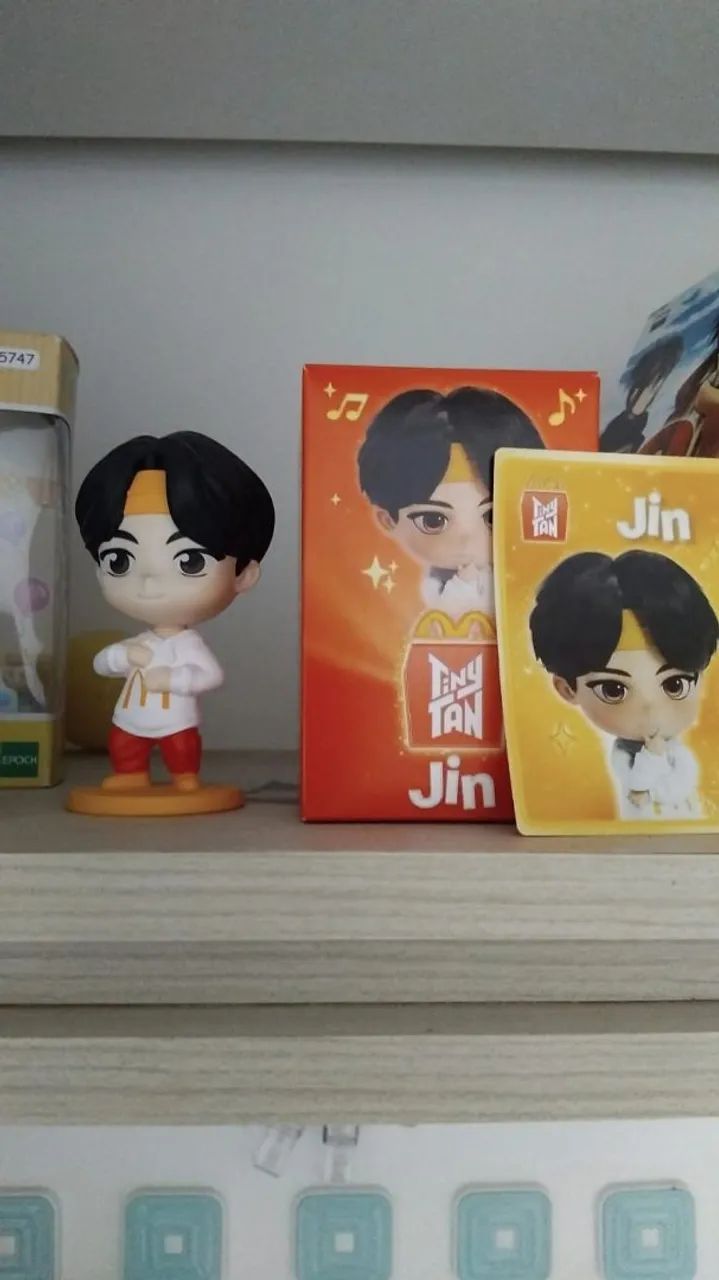 Boneco jin do bts Mc Donald's  - Foto 3