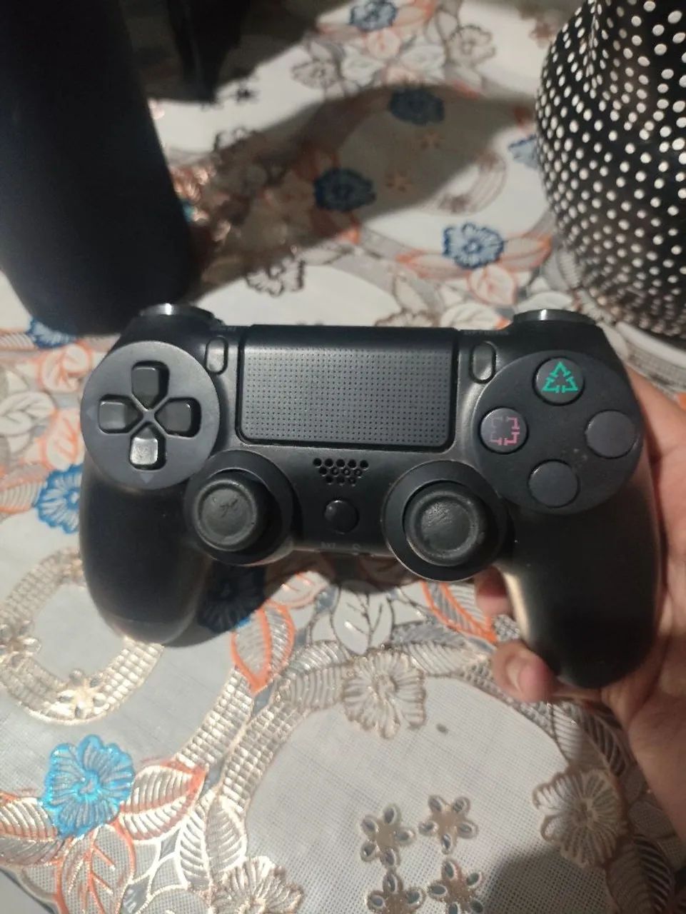 Controle de PS4 - Original e Usado