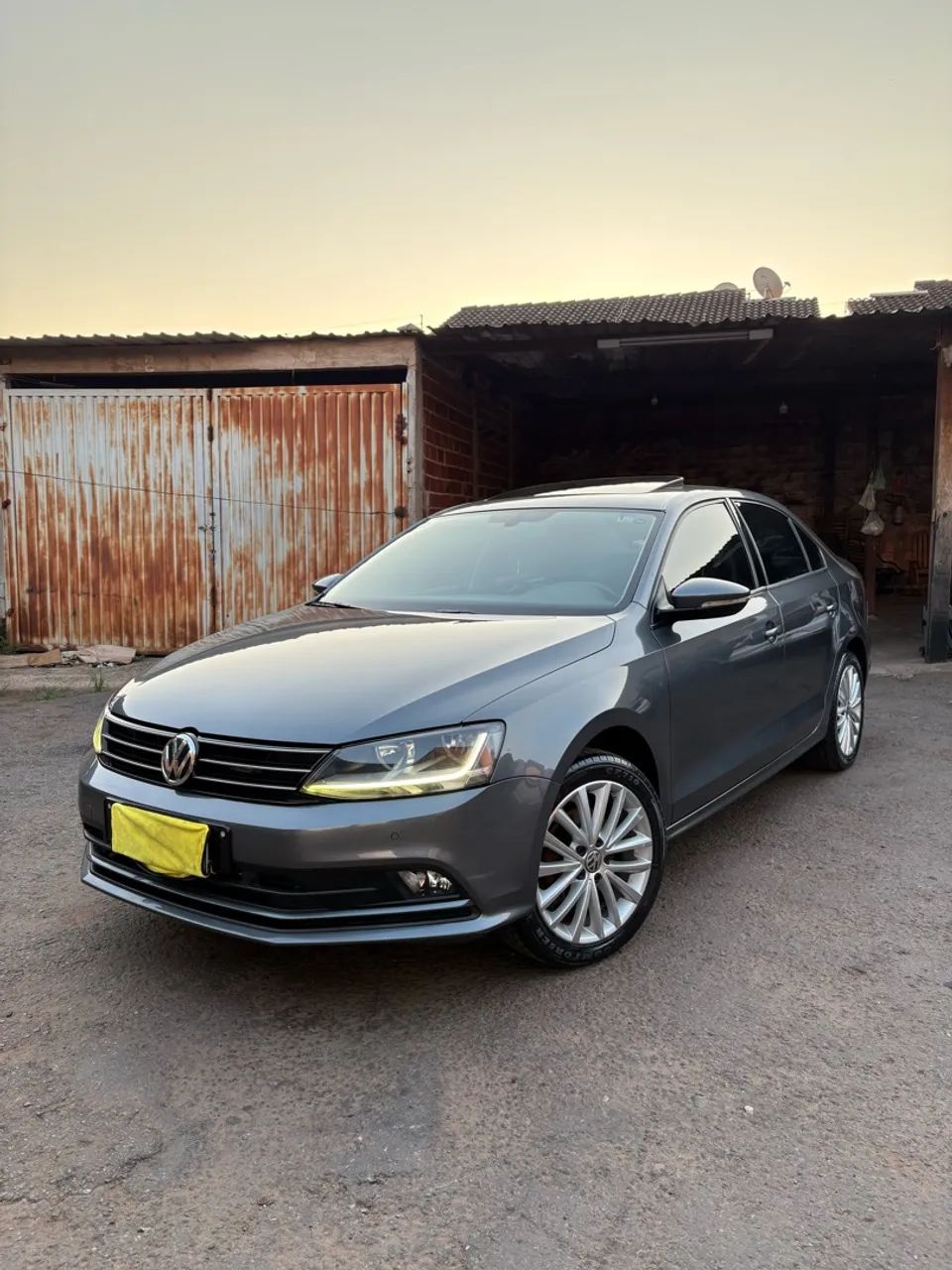 Volkswagen Jetta JETTA Comfortline 1.4 TSI 16V 4p Aut. 2017