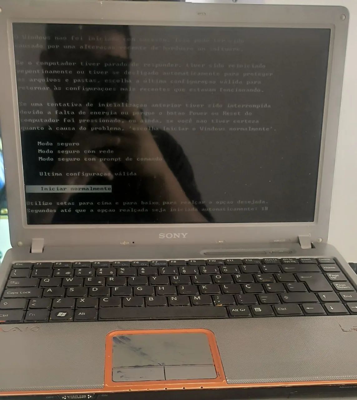 Vendo Sony vaio pra retirar peças 