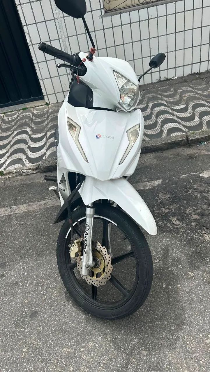 Avelloz2023 moto de mulher  - Foto 2