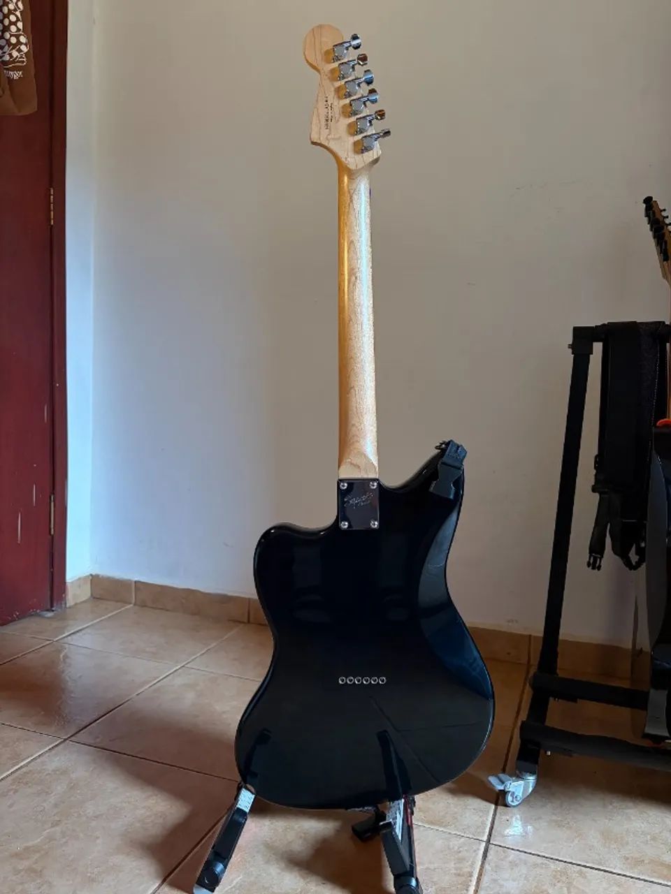 Guitarra Squier Jazzmaster HH - Foto 2