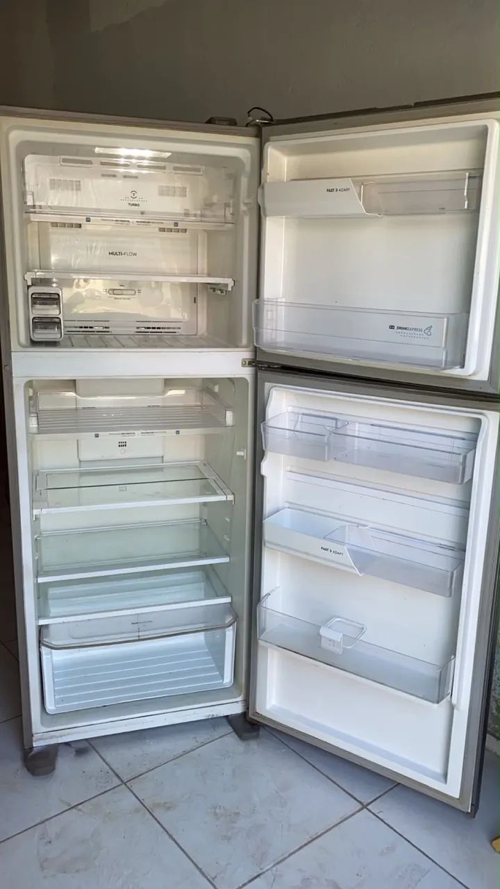 Geladeira Electrolux inox  - Foto 2