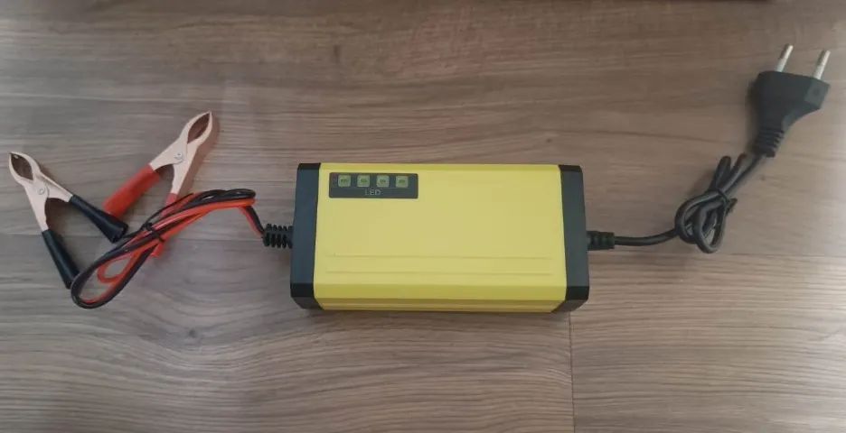 Carregador De Bateria Para Moto Carro 12v 2a Display Led Carga Lenta - Foto 4