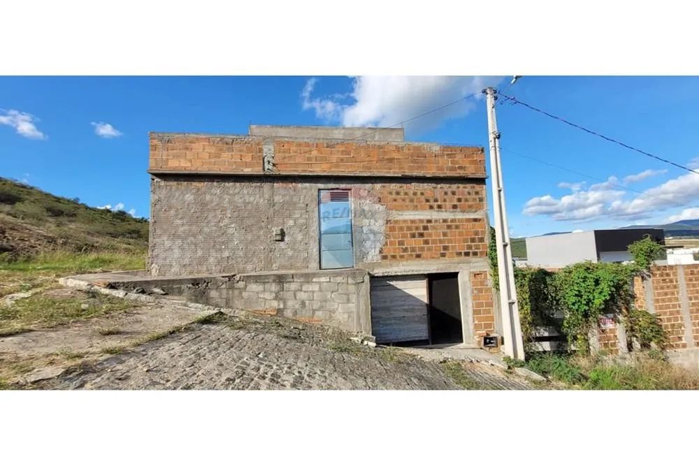 Casa em Jequié: 4Q, Ótimo Preço, Pronta Mudar!