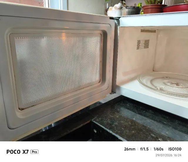 Microondas Eletrolux 23 litros 220vts ótimo estado - Foto 5