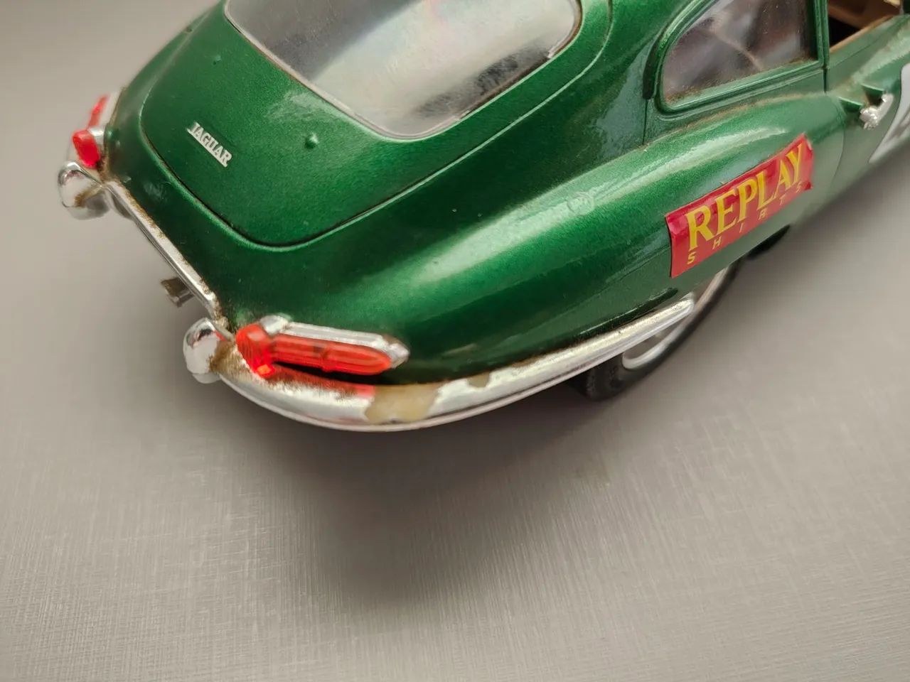 Jaguar E Type 1/18 Burago #40  - Foto 5