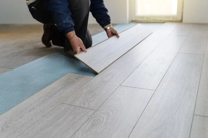 Instalação piso Laminado e Vinílico profissional - Foto 2