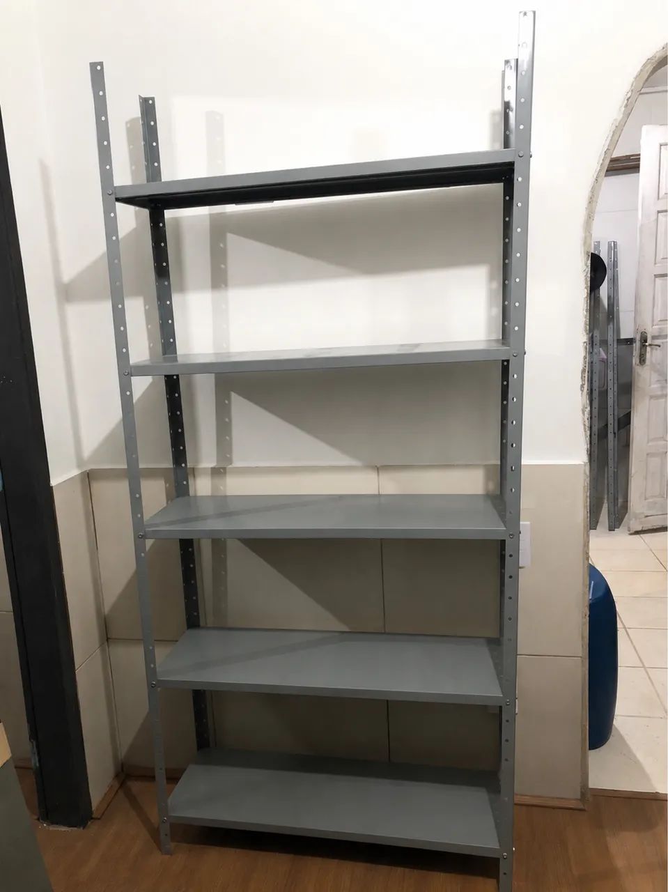 Estante de aço usada 