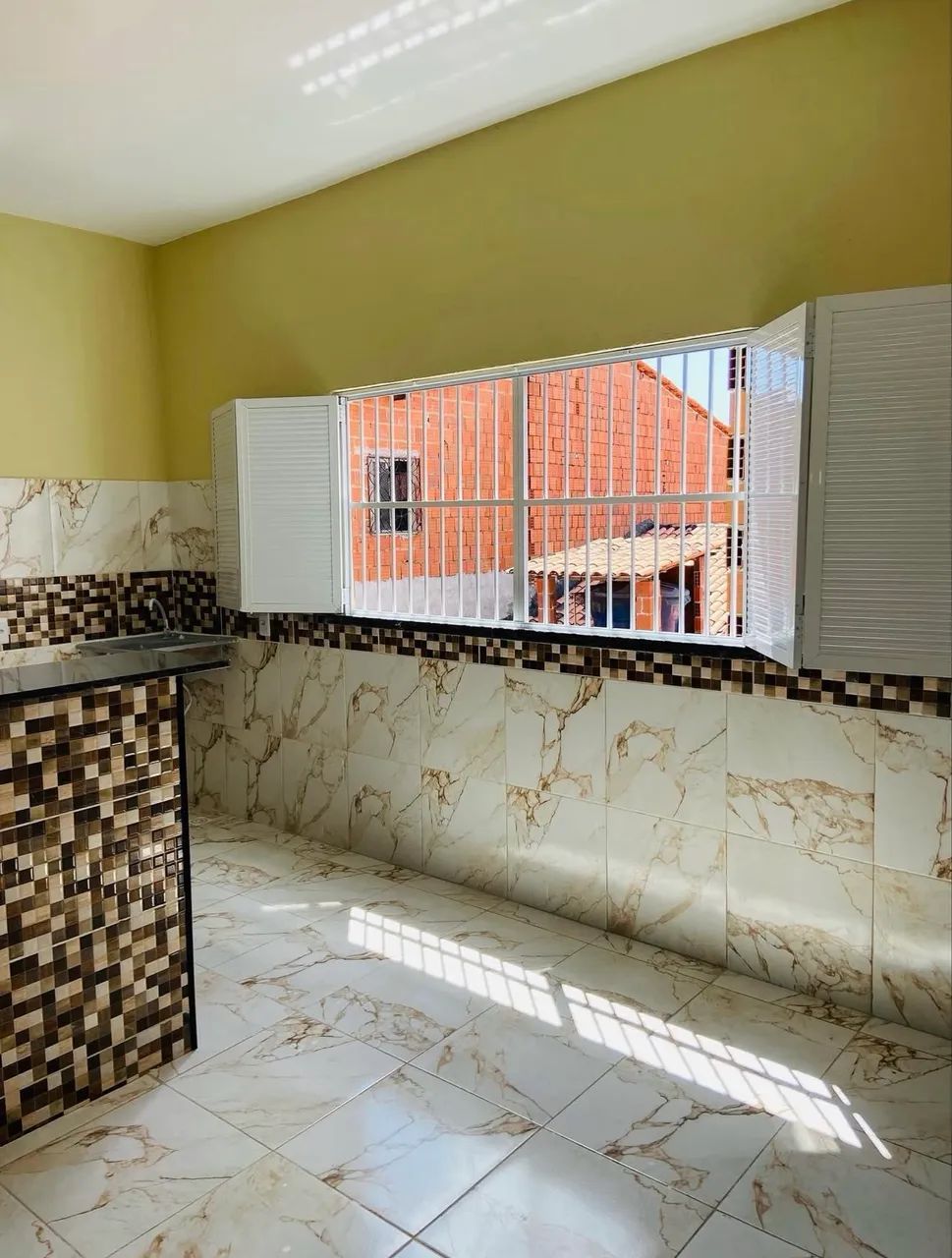 ALUGO - EXCELENTE APARTAMENTO/CASA