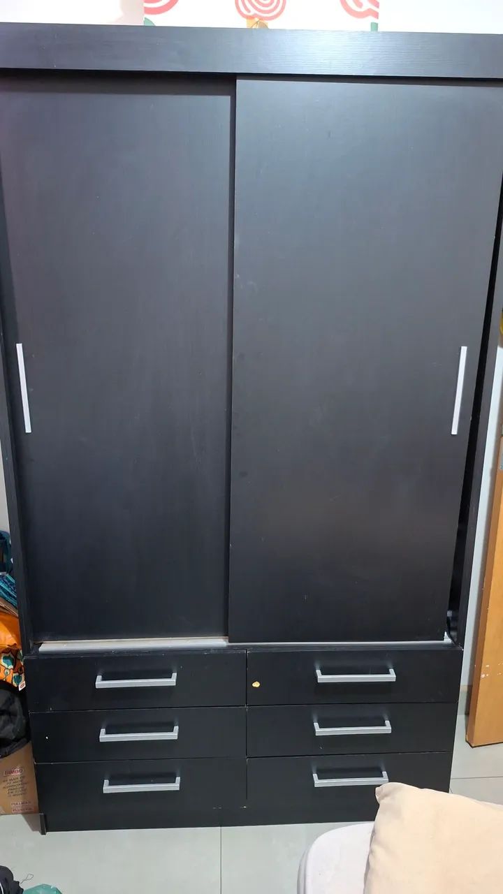 Vendo guarda roupa de solteiro em mdp.