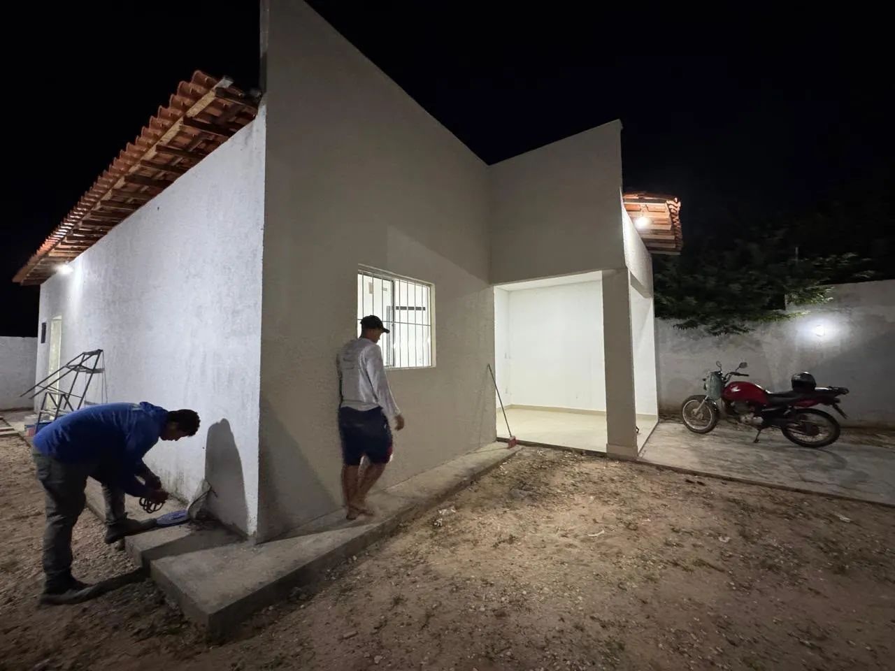CASA PRONTA NO DIRCEU 1