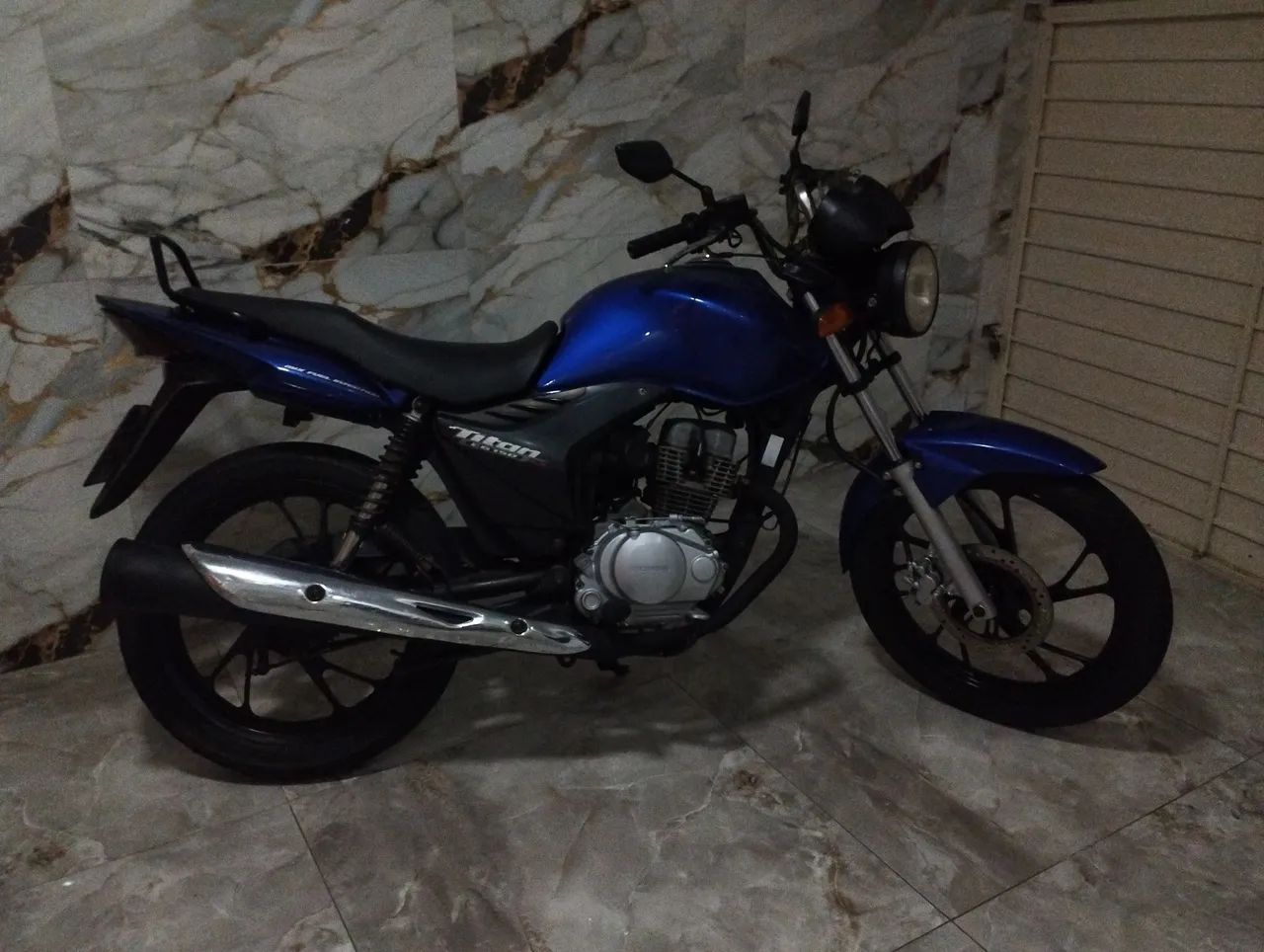 CG 150 - Foto 2