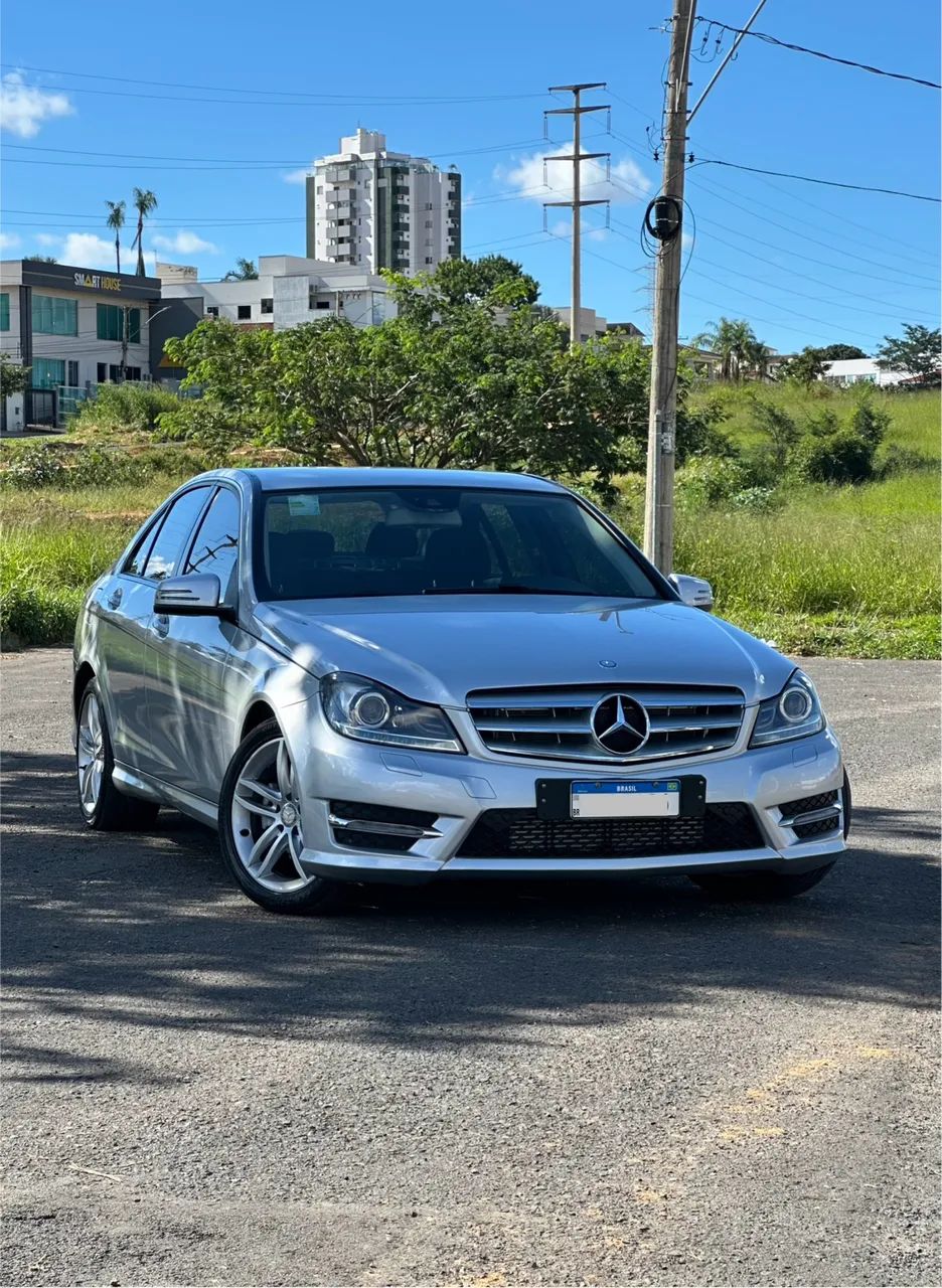 Mercedes-Benz C-180 CGI Sport 1.6 TB 16V 156cv Aut. 2014