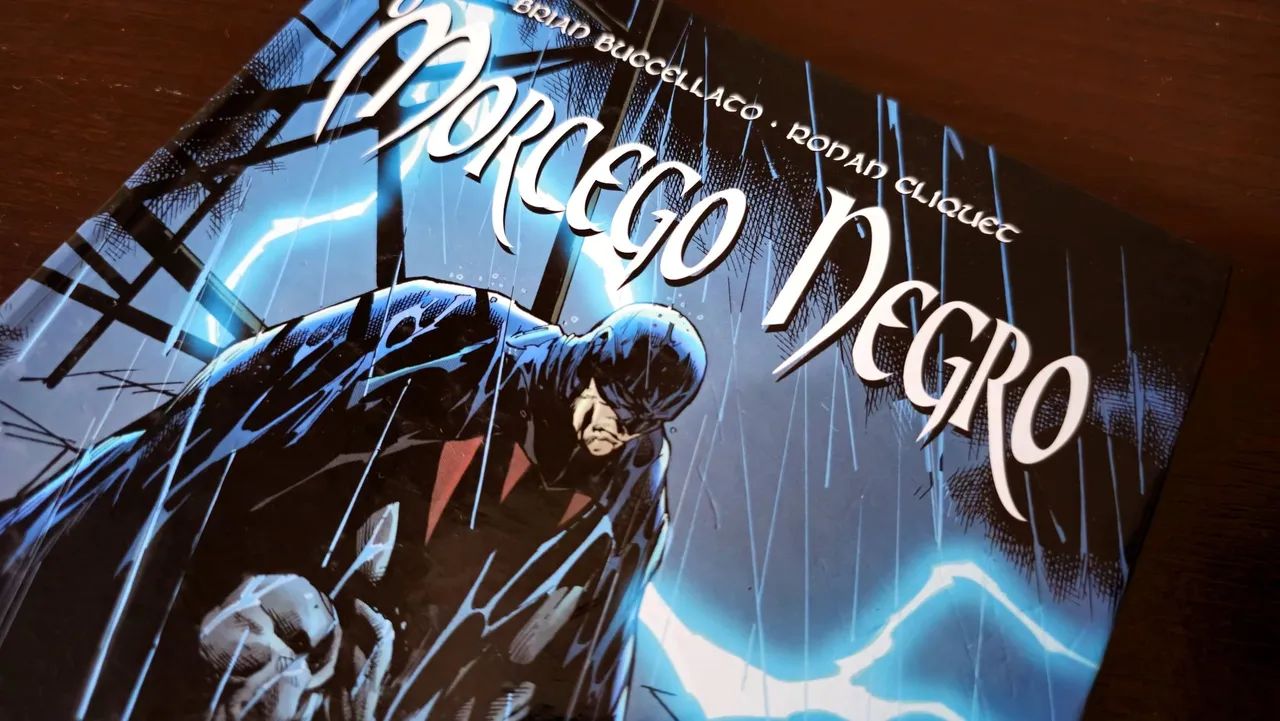 O Morcego Negro - HQ Mythos - Foto 4