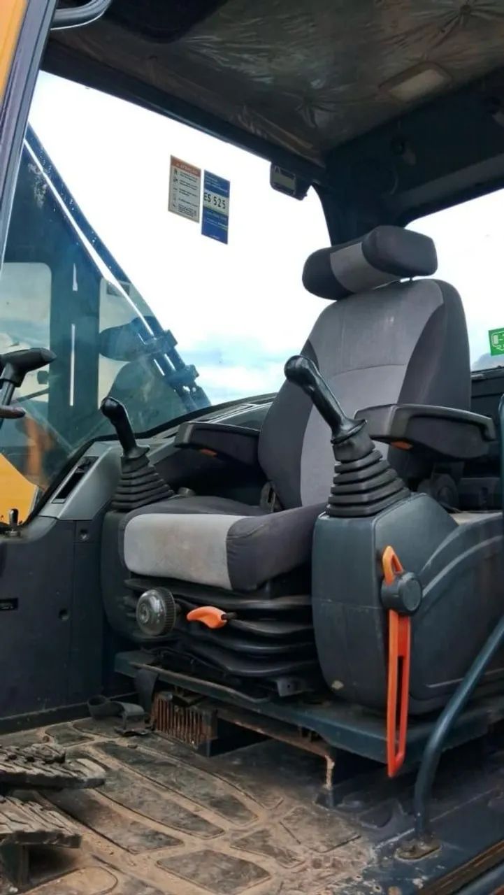 Escavadeira Hidráulica  - Foto 4