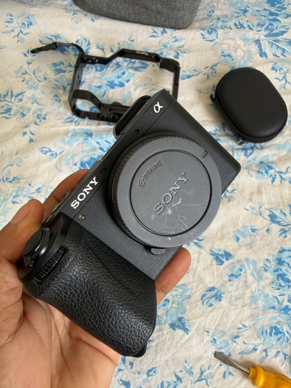 Sony A6700 + Cage - Foto 2