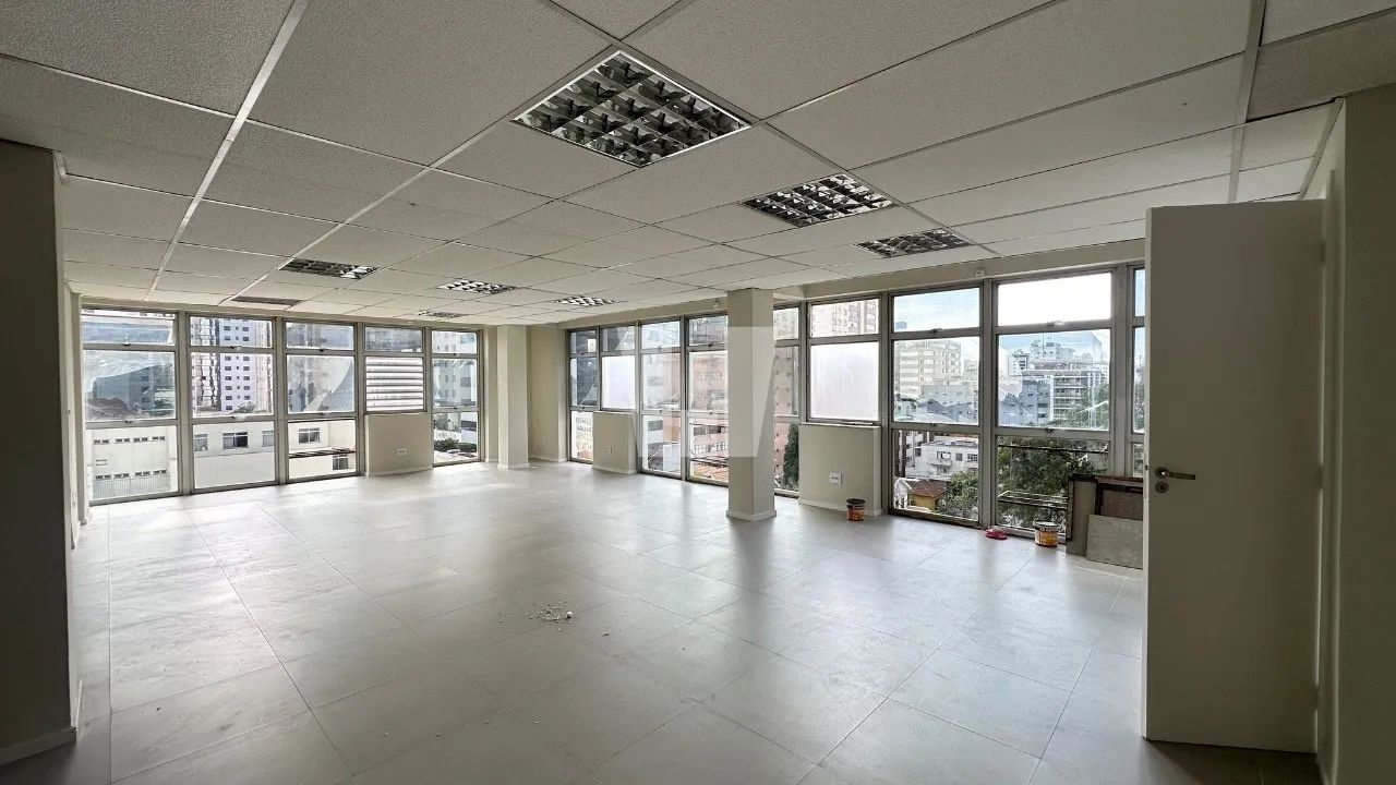 Sala ampla na melhor localização da Savassi - Foto 5