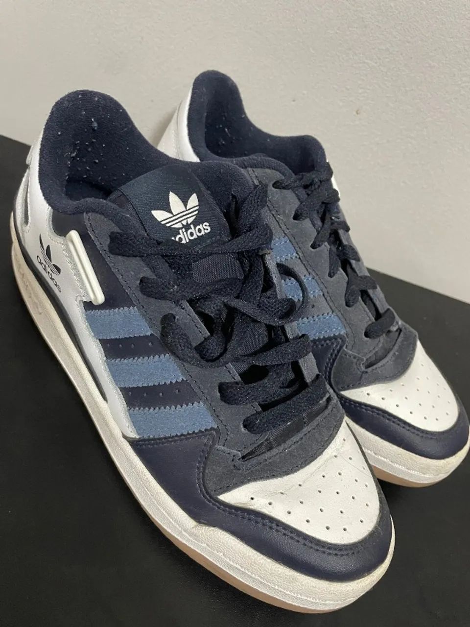 Tenis Adidas Azul e branco  - Foto 3