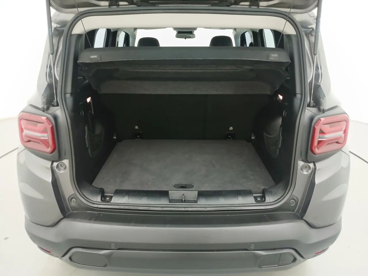 Jeep Renegade Long. T270 1.3 TB 4x2 Flex Aut., foto 9 de 18