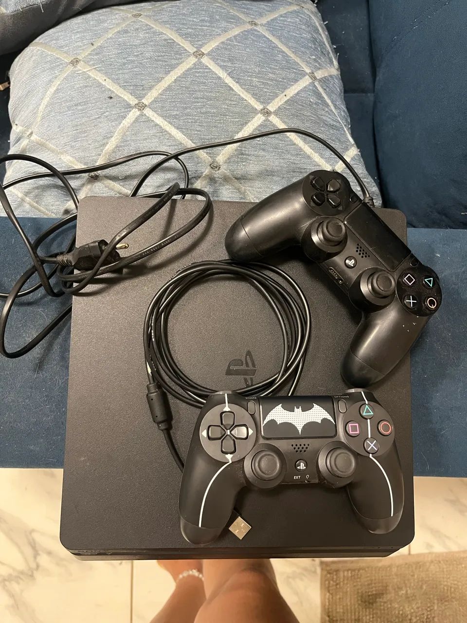 PlayStation 4 - 1TB