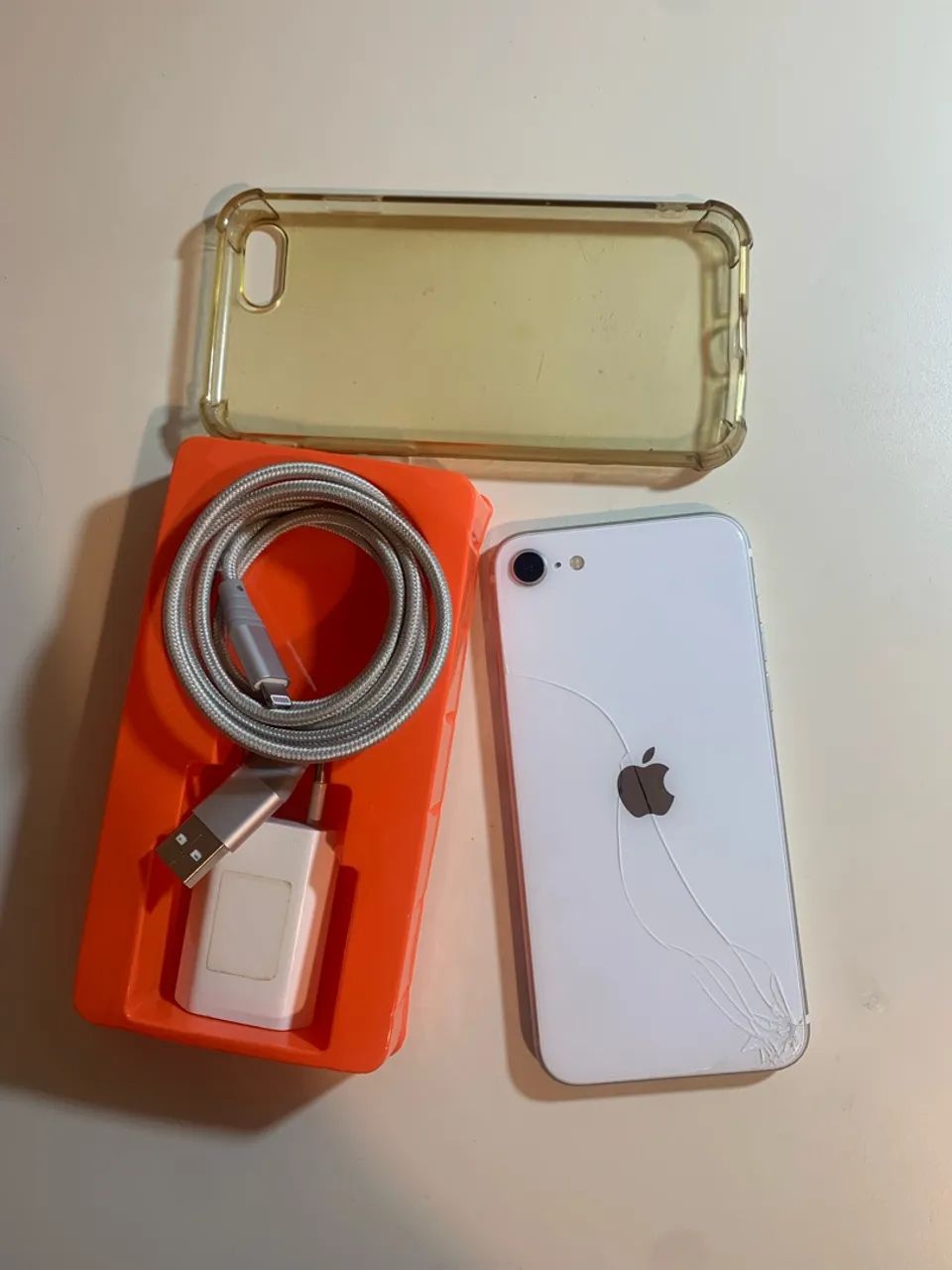 Celular iphone se geração 3 usado - Foto 2