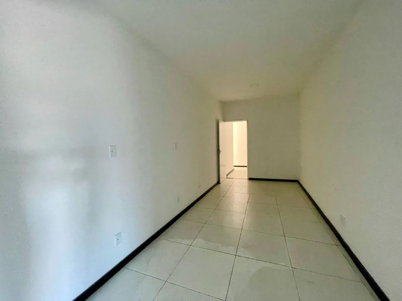 Prédio Comercial com 8 salas - Bairro Centro-13 - Foto 3