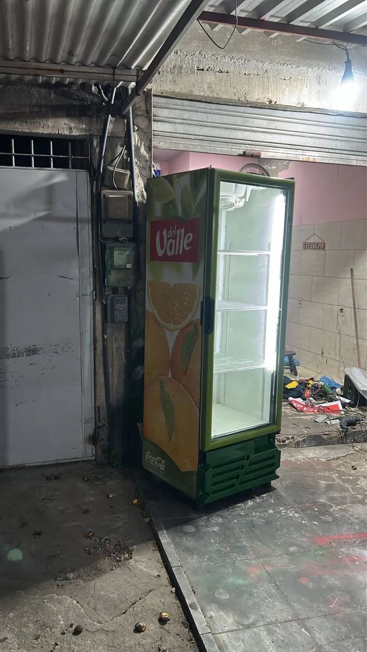 Geladeira expositora funcionando perfeitamente 110v - 497 litros - Foto 3