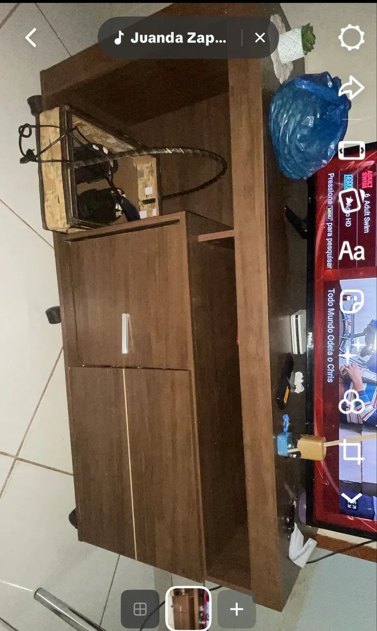 Rack com painel e sofá de canto usado  - Foto 4